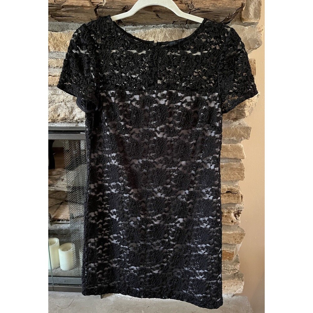 Alex & Alex Black Lace Dress Size S Small - Short Sleeve - Nude lining - Classic